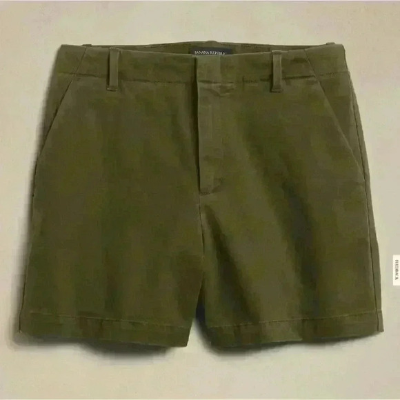 BANANA REPUBLIC FLAT-FRONT CHINO SHORT - Picture 5 of 7